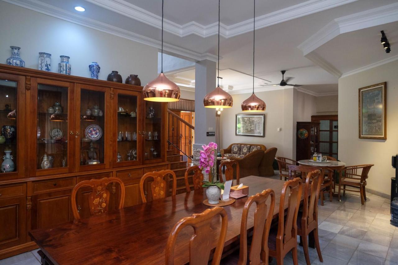 Sareh Villa By The Lavana Semarang Kültér fotó
