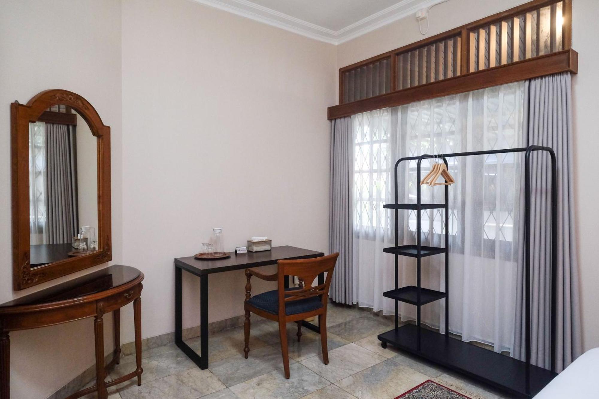 Sareh Villa By The Lavana Semarang Kültér fotó